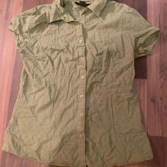 Prairie woman ditsy blouse ❤️ $5 must bundle 3+❤️ - Picture 2 of 5